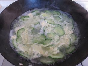 娱乐吃瓜酱鸡蛋汤视频